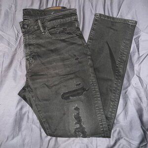 American Eagle Airflex+ distressed & repaired Athletic Skinny Jean. Size 32x30